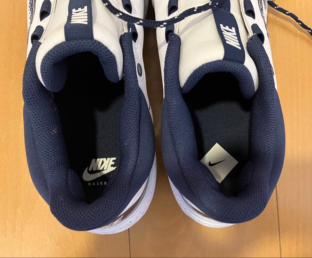 NIKE ポイントスパイク　ホワイト/ネイビー　29cm