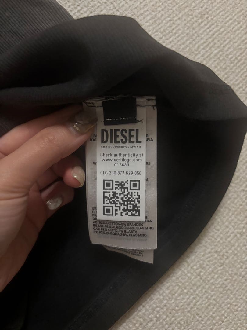 DIESEL Mサイズ　ハートプリント 半袖Tシャツ