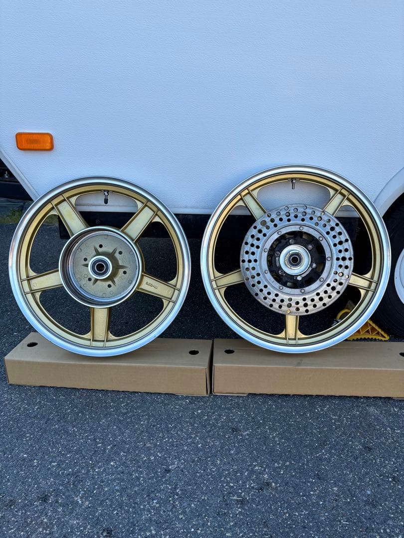 Z1.Z2キャストホイール