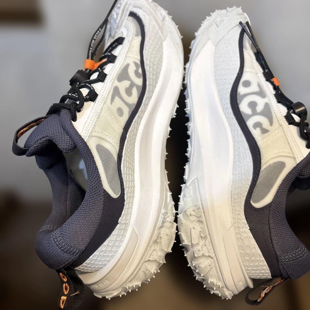 新品　ナイキ ACG　マウンテン フライ 2 ロー　24.0cm