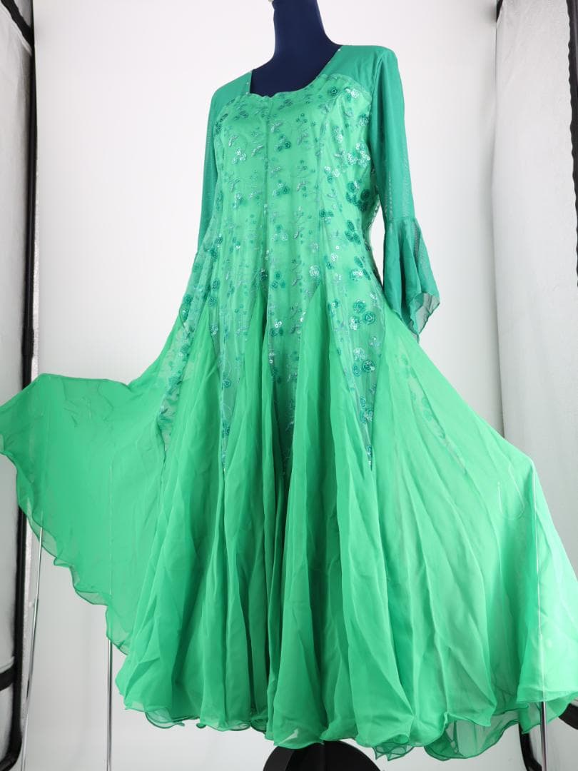 【美品 社交ダンス衣装】鮮やかグリーン×レース地 ドレス スタンダード モダン