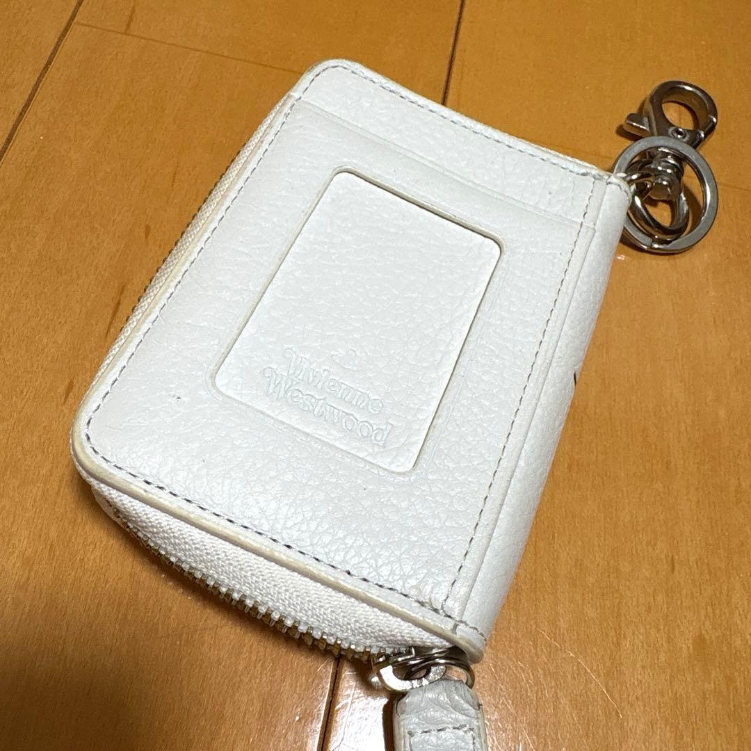 Vivienne Westwood KISS ME KITTY ケース