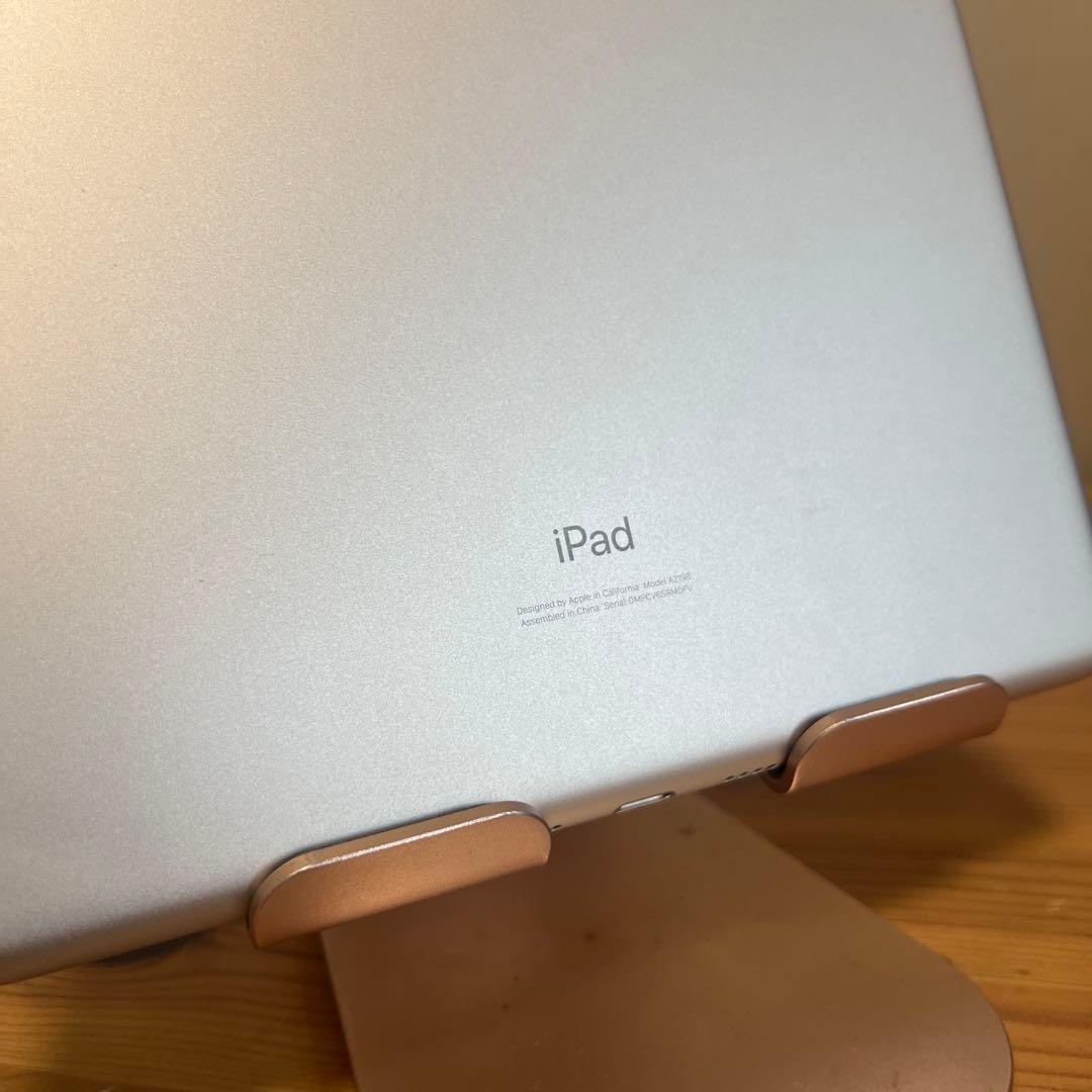 超美品！iPad 7世代 32G Wi-Fi + Cellular SIMフリー