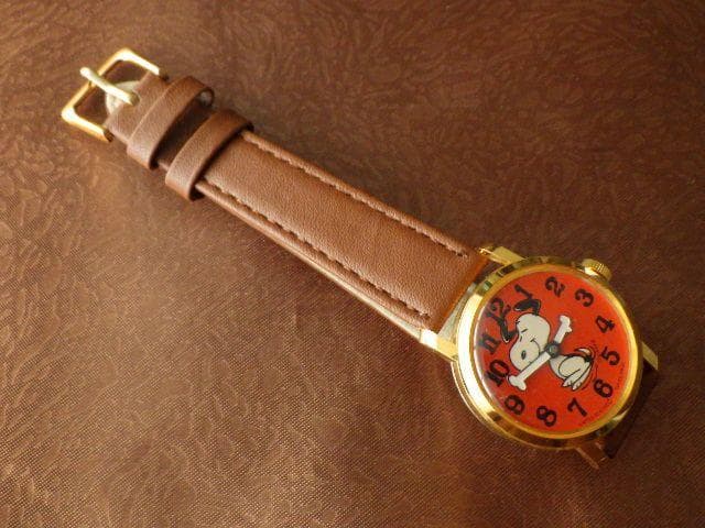 【限定値下】良品★オレンジ文字盤【1968年】スヌーピー スイス製 手巻き腕時計