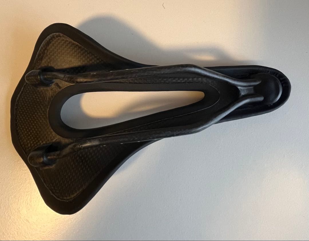 【新品】YOELEO ヨーレオCL MAX 超軽量カーボンサドル