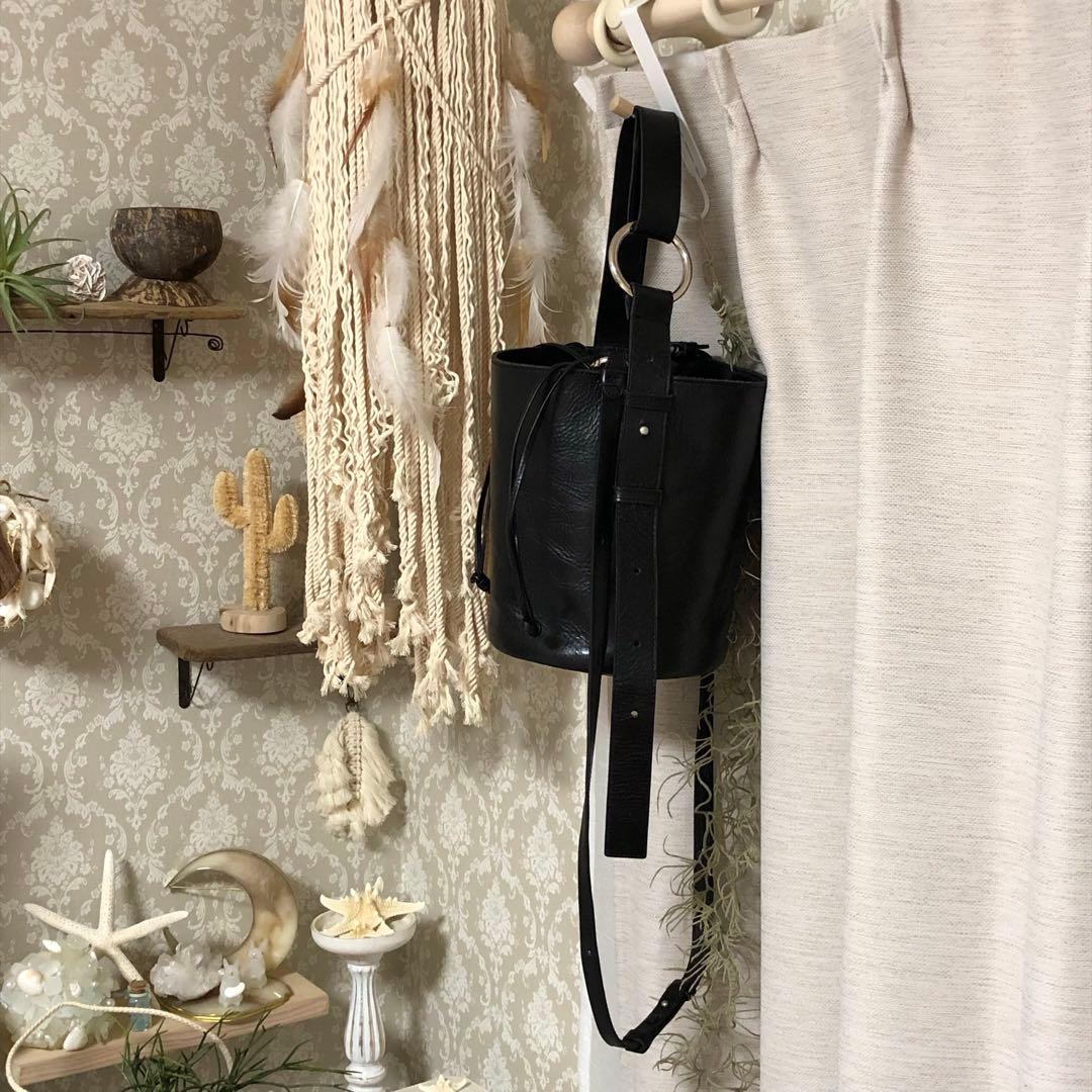 ANIECA黒レザー巾着型ショルダーバッグ