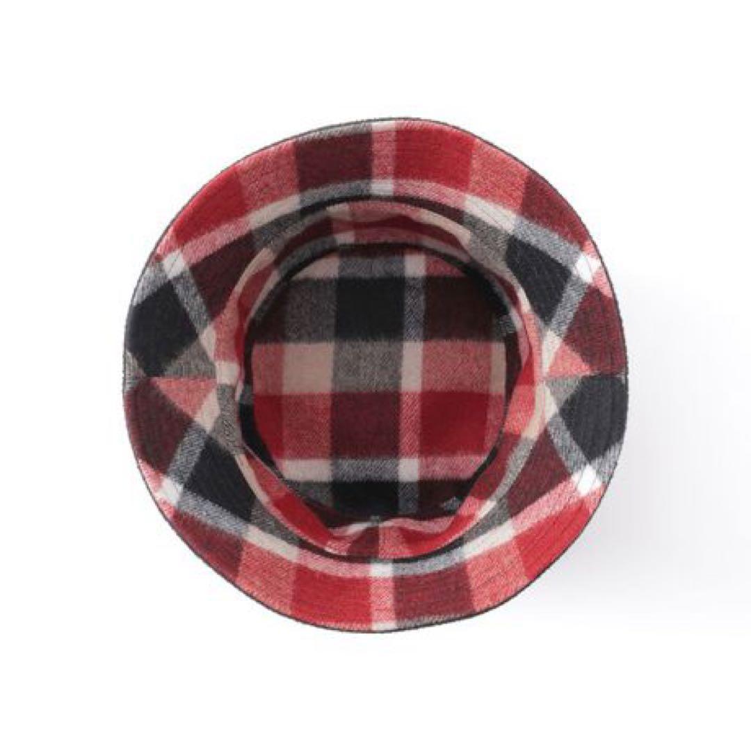 ブルーレーベルクレストブリッジ　リバーシブルバケットハット　黒