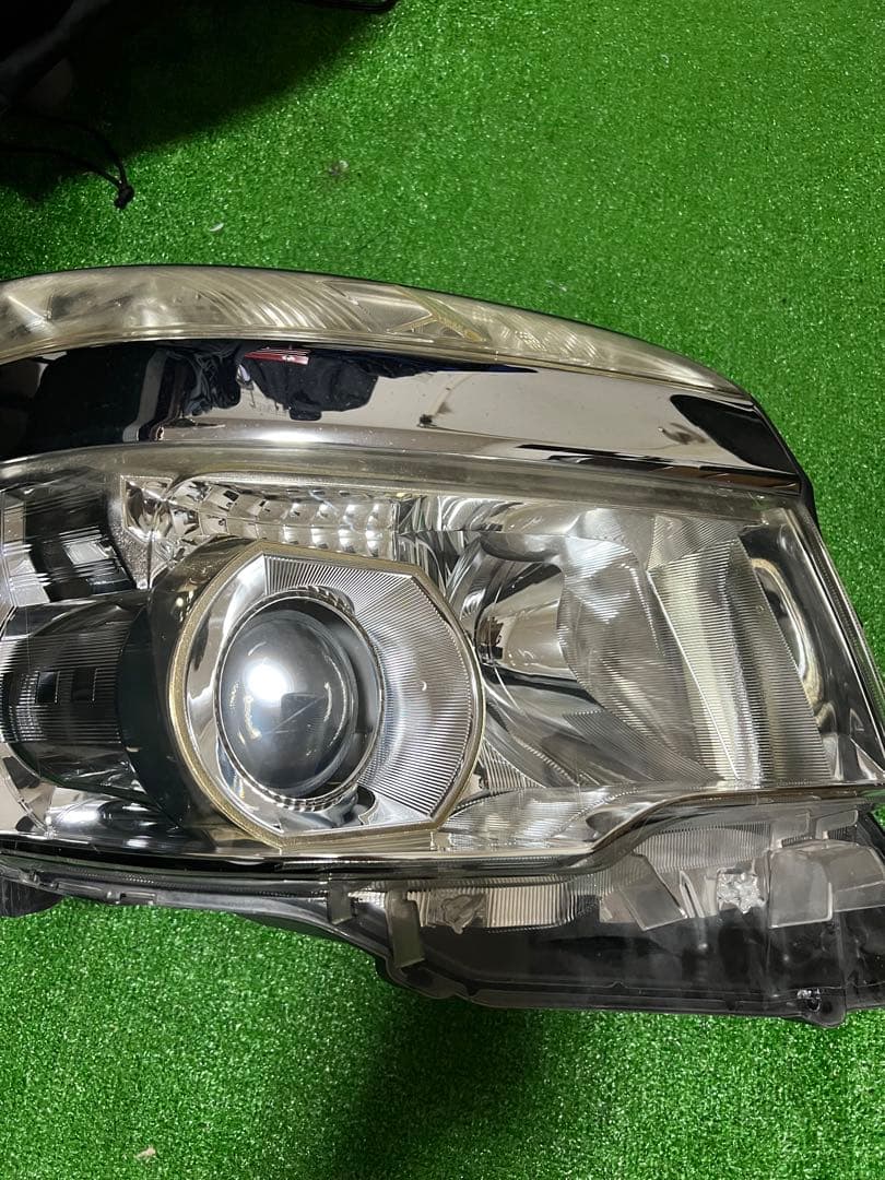 70ヴォクシー ヘッドライト