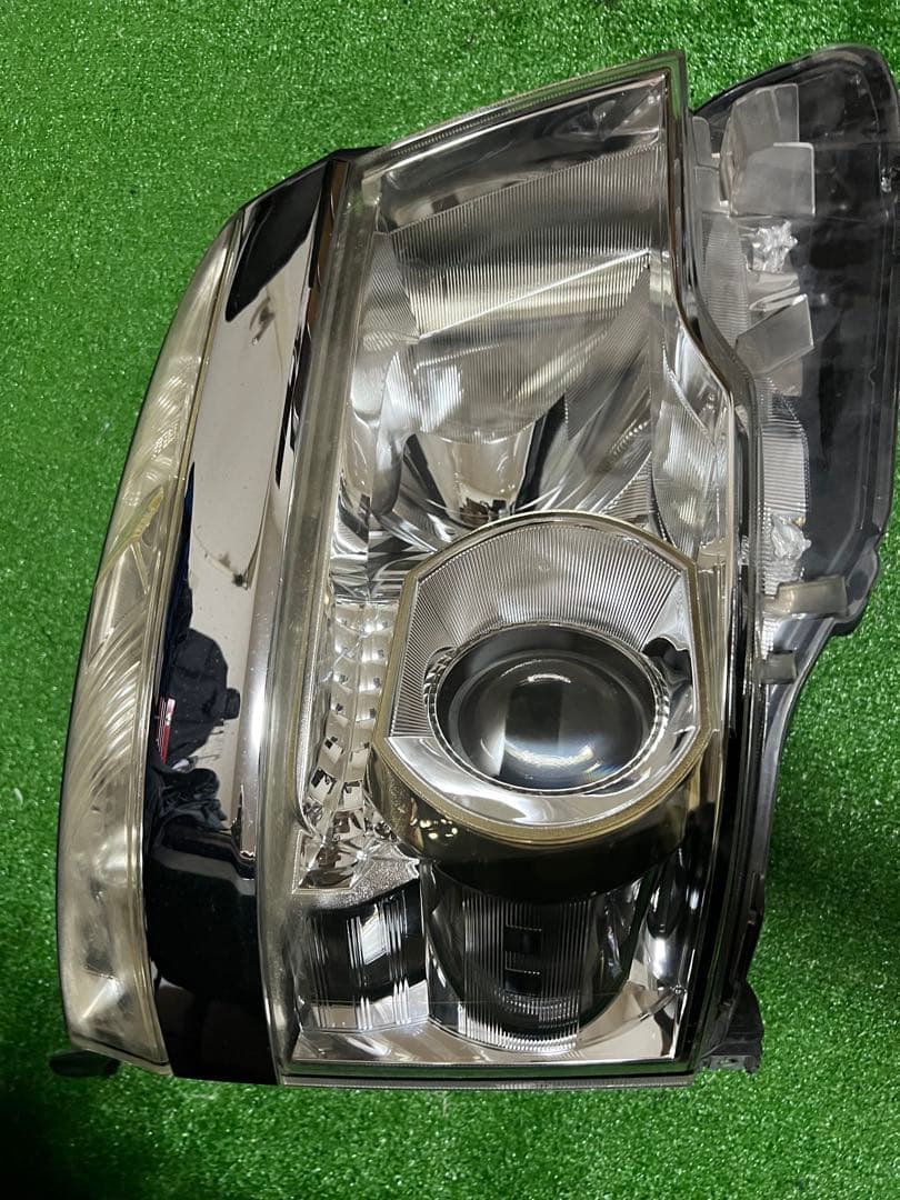 70ヴォクシー ヘッドライト