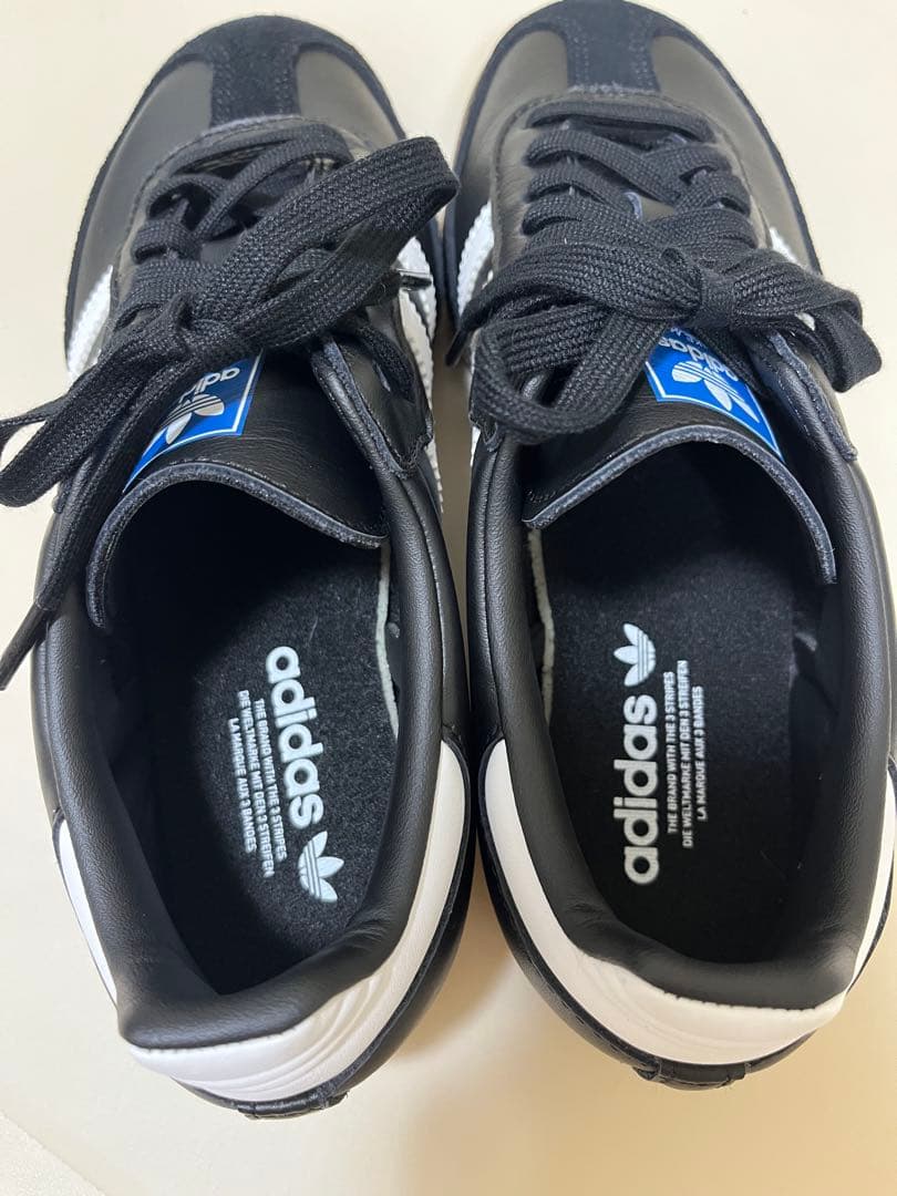 adidasサンバ　２３.5センチ