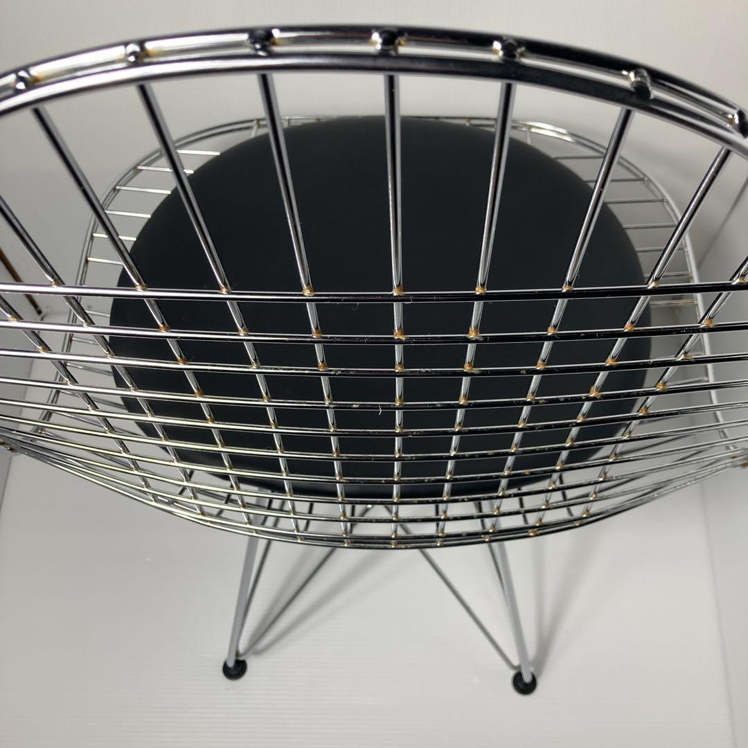 イームズ　ワイヤーチェア　リプロダクト　ミッドセンチュリー　ダイニングチェア