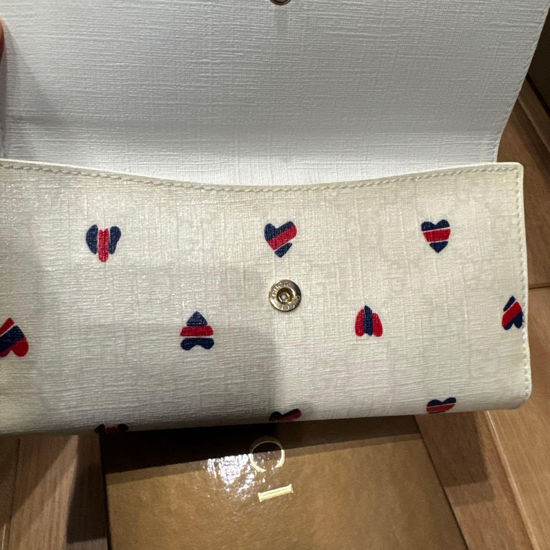 GUCCI ハート柄 長財布