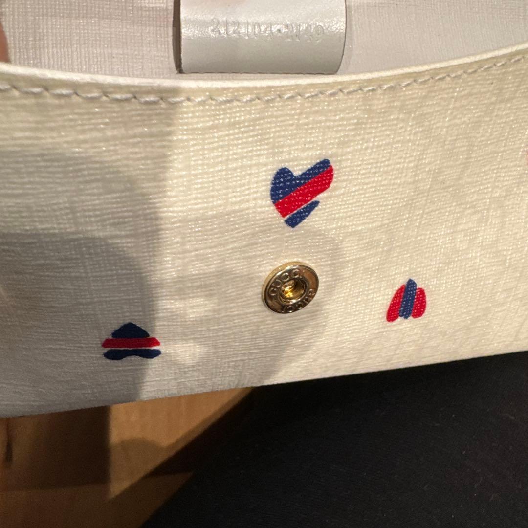 GUCCI ハート柄 長財布