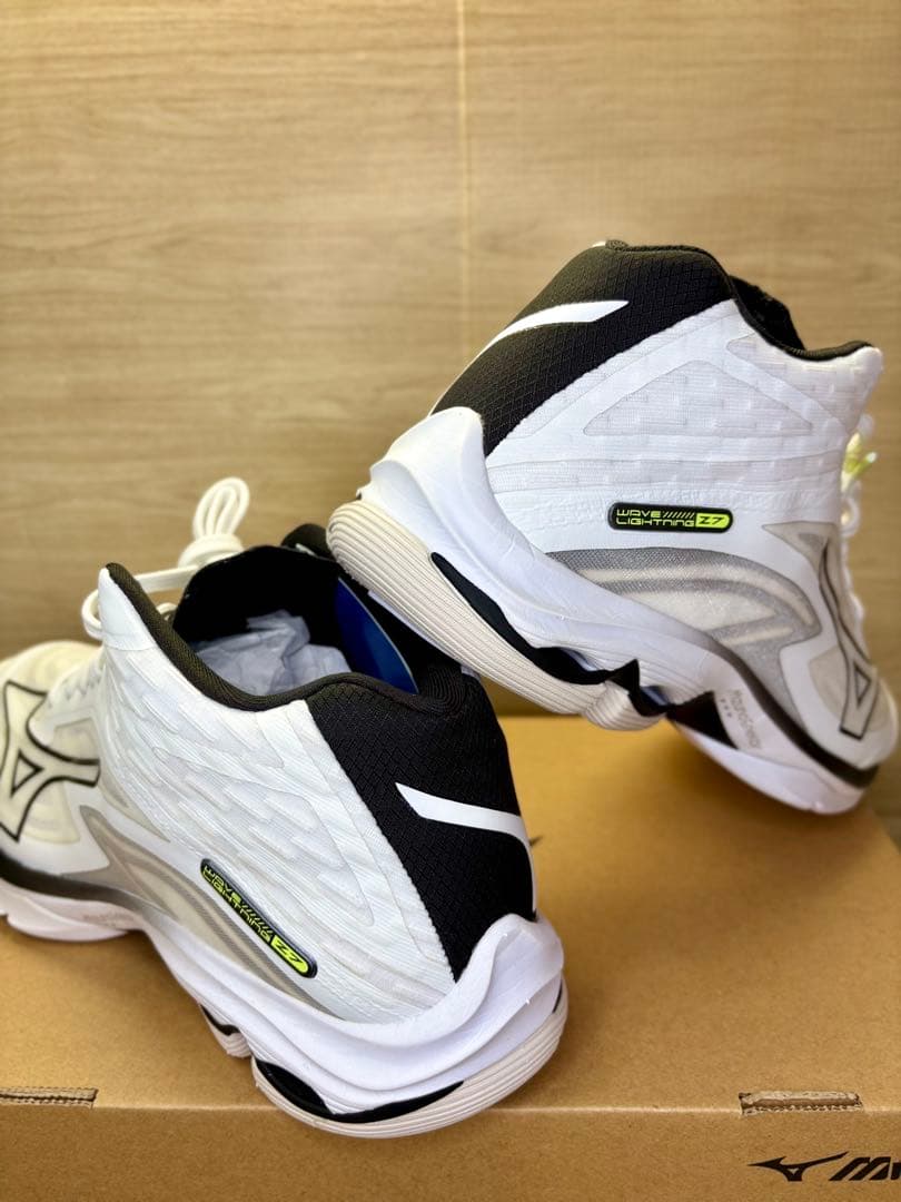 ミズノ バレーボール ウェーブライトニング Z7 V1GA225009 25cm