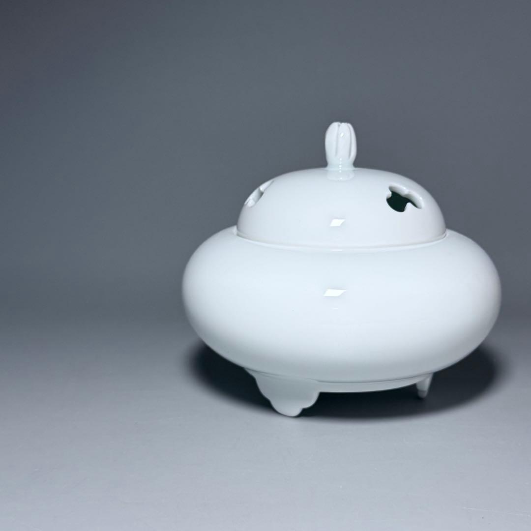 人間国宝　井上萬二　本人作　白磁香炉〈大〉　共箱　栞　共布　『萬二作』　未使用品