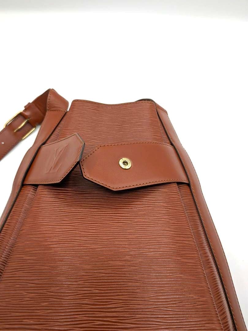 良品✨ ルイヴィトン サックデポール エピ ケニアンブラウン 0KS