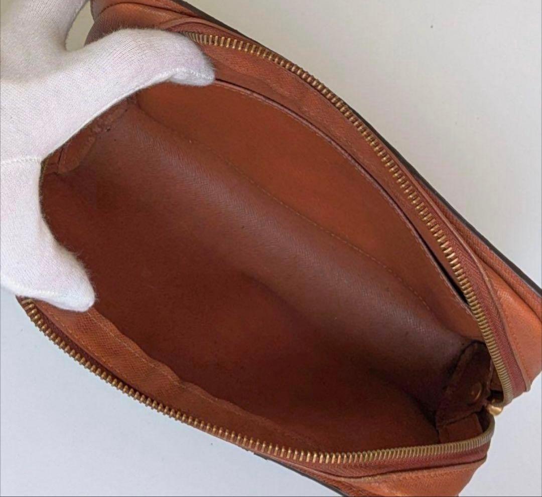 Louis Vuitton モノグラム クラッチバッグ　ベタなし