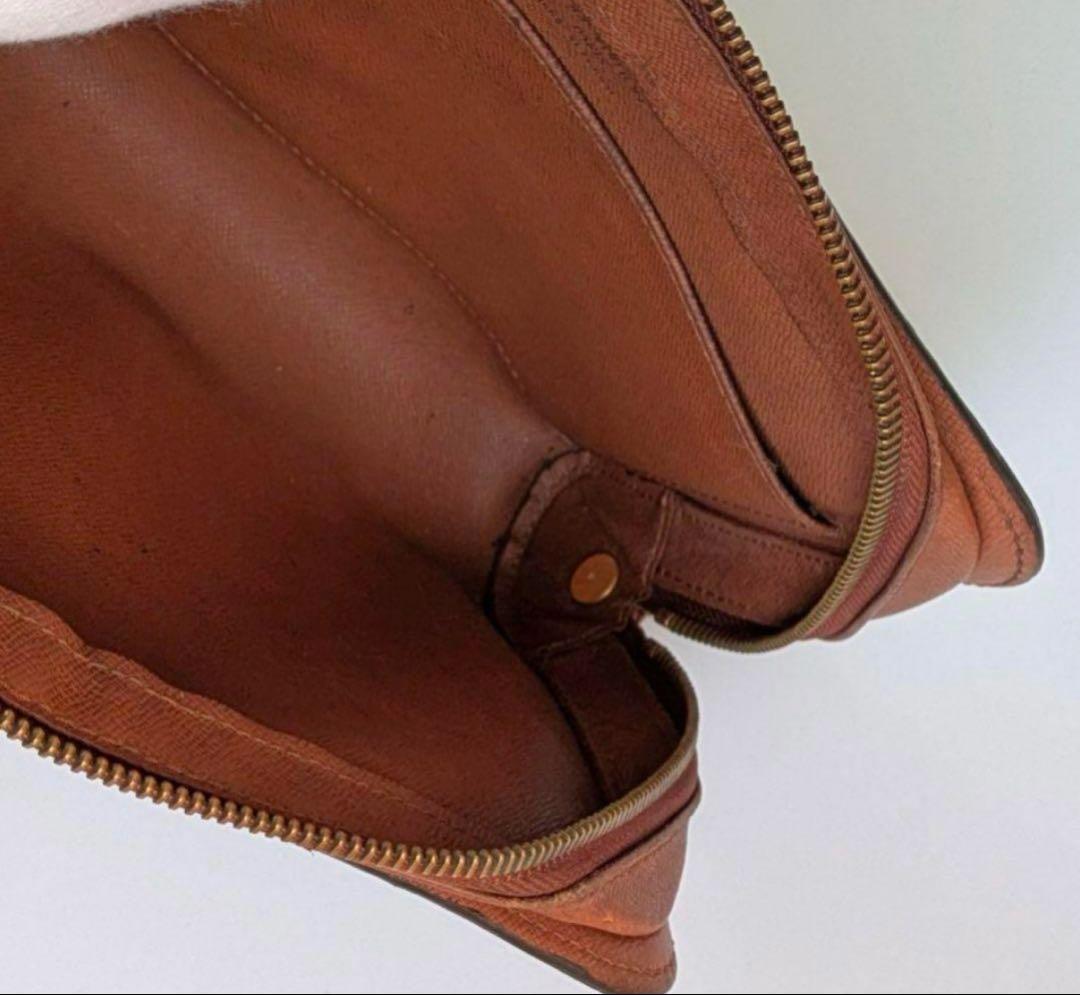 Louis Vuitton モノグラム クラッチバッグ　ベタなし