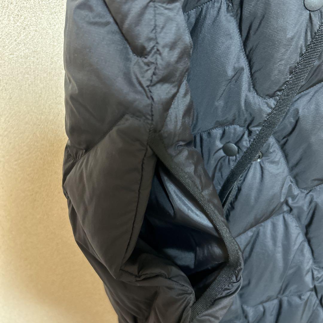 新品未使用タグ付き 美品 ユニクロ ウルトラライトダウンベスト 袋付きSサイズ