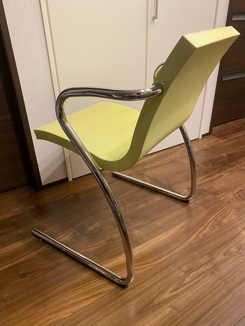 ダイニングチェア fasem Magic Chair