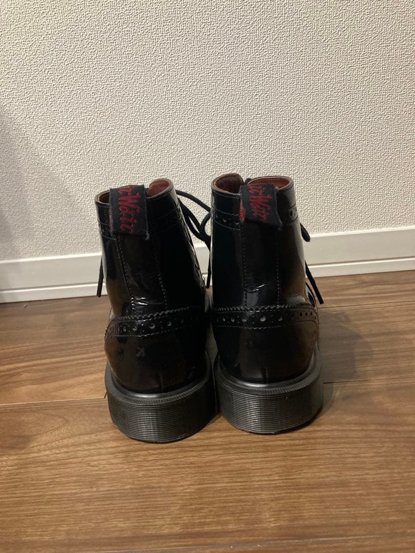 ガ*ラ様 激レア　ドクターマーチン パテントレザー ウィングチップ エナメル　8