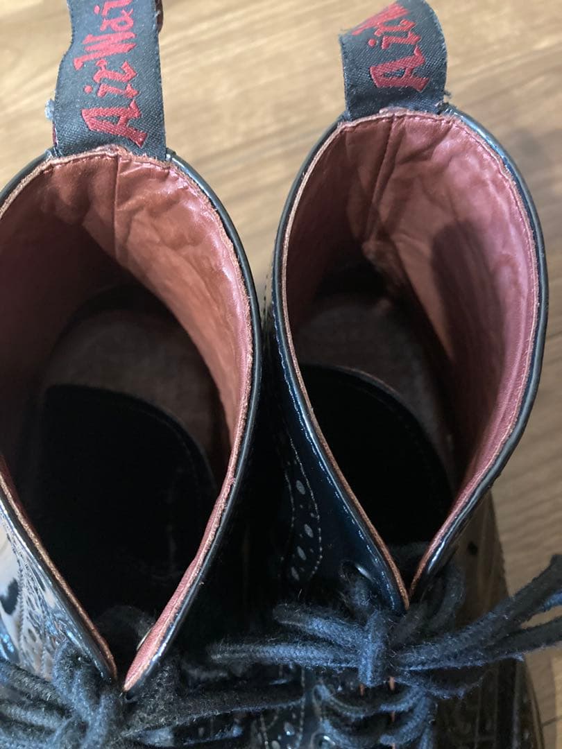 ガ*ラ様 激レア　ドクターマーチン パテントレザー ウィングチップ エナメル　8