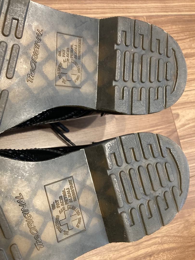 ガ*ラ様 激レア　ドクターマーチン パテントレザー ウィングチップ エナメル　8