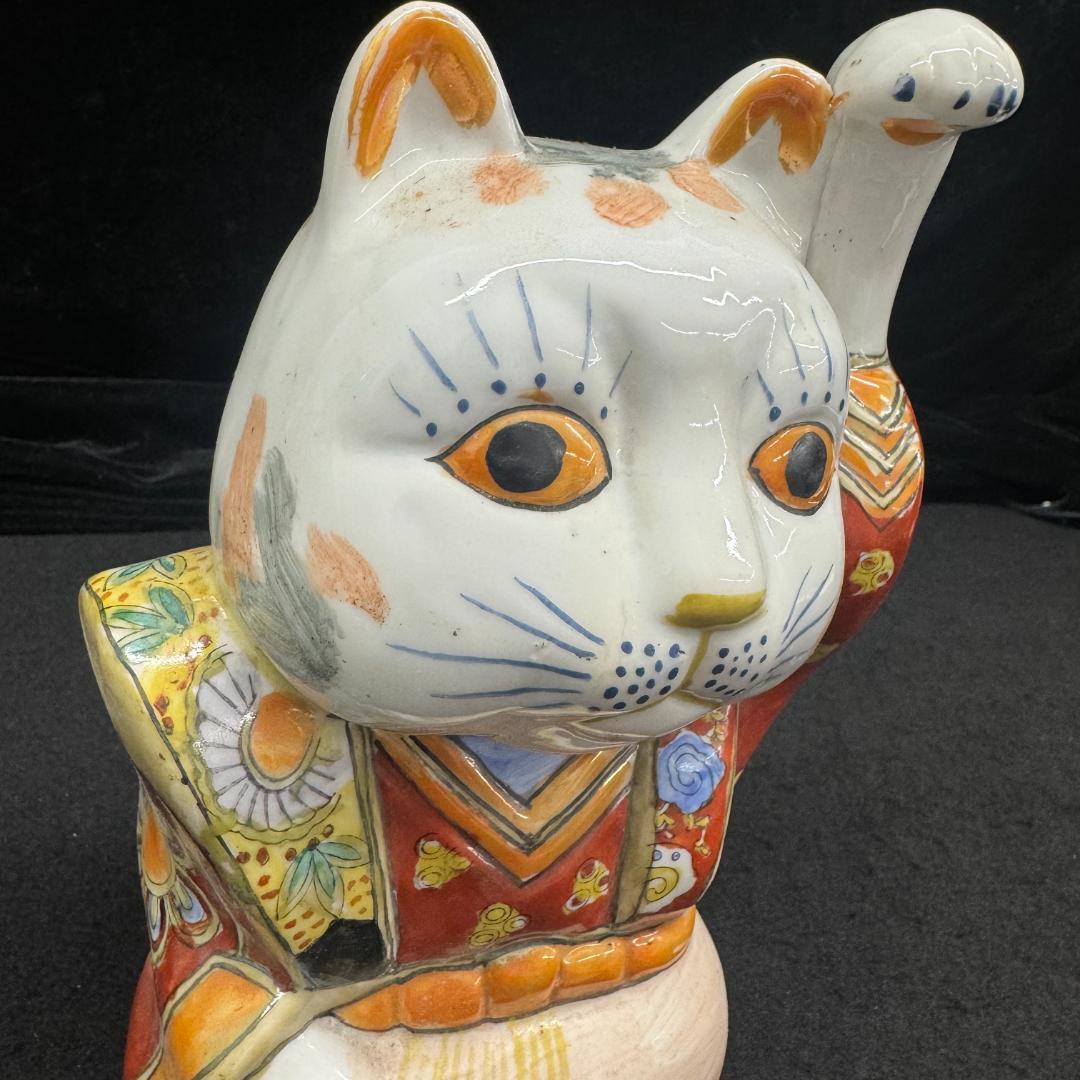 招き猫　陶器　置物　　羽織袴　商売繁盛