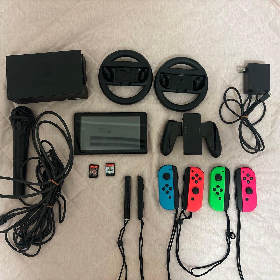 【美品】ニンテンドーSwitch 【マリオカートデラックス付き】