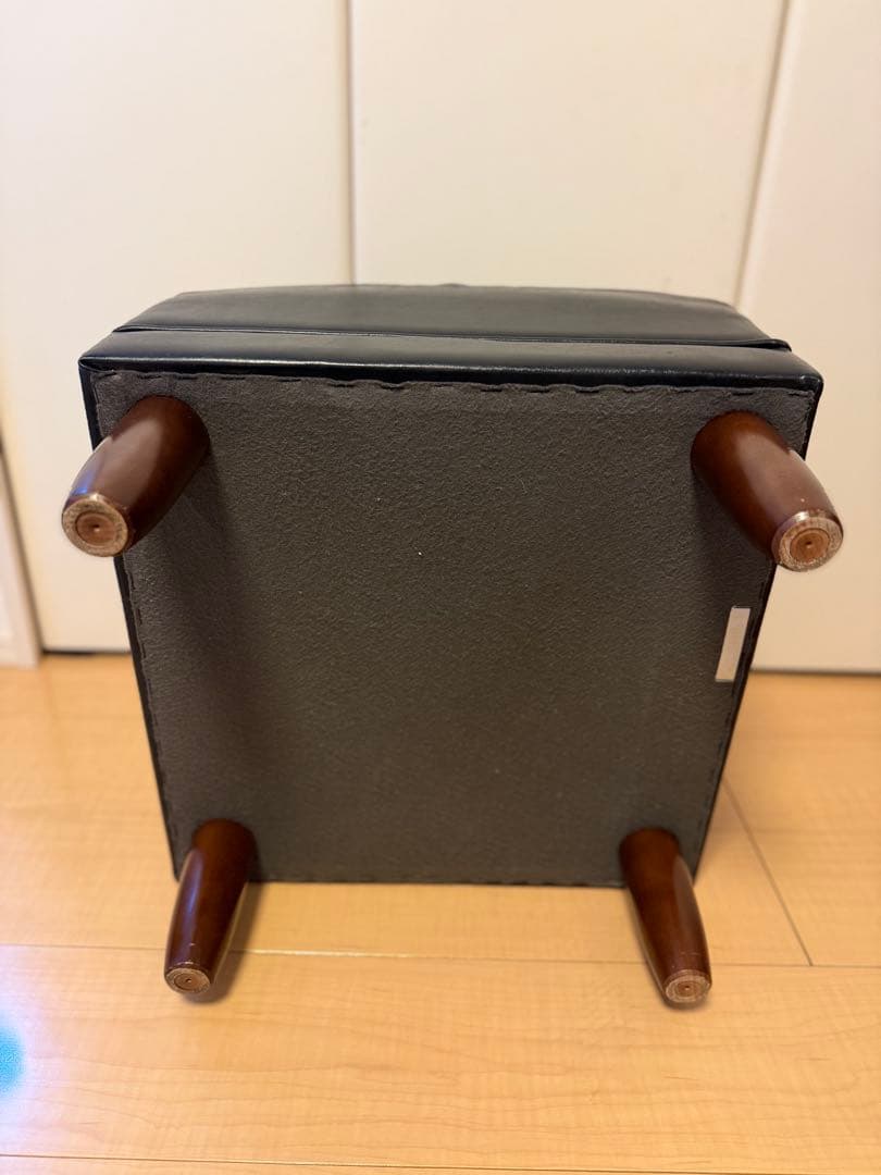 カリモク60 オットマン ブラック 黒 検) kチェア 椅子 ロビーチェア