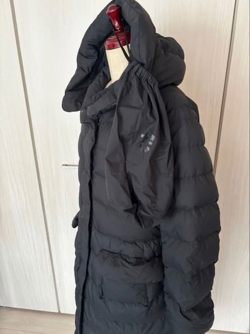 美品　ユニクロ＋Jウルトラライトダウンコート フーデットコート