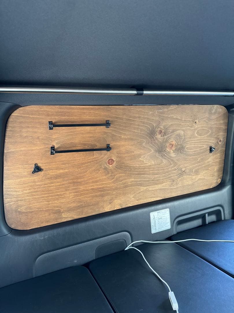 ハイエース　窓埋めパネル　左右　ビンテージ風　車中泊　キャンプ