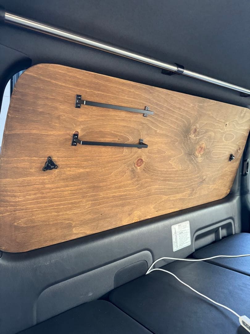 ハイエース　窓埋めパネル　左右　ビンテージ風　車中泊　キャンプ