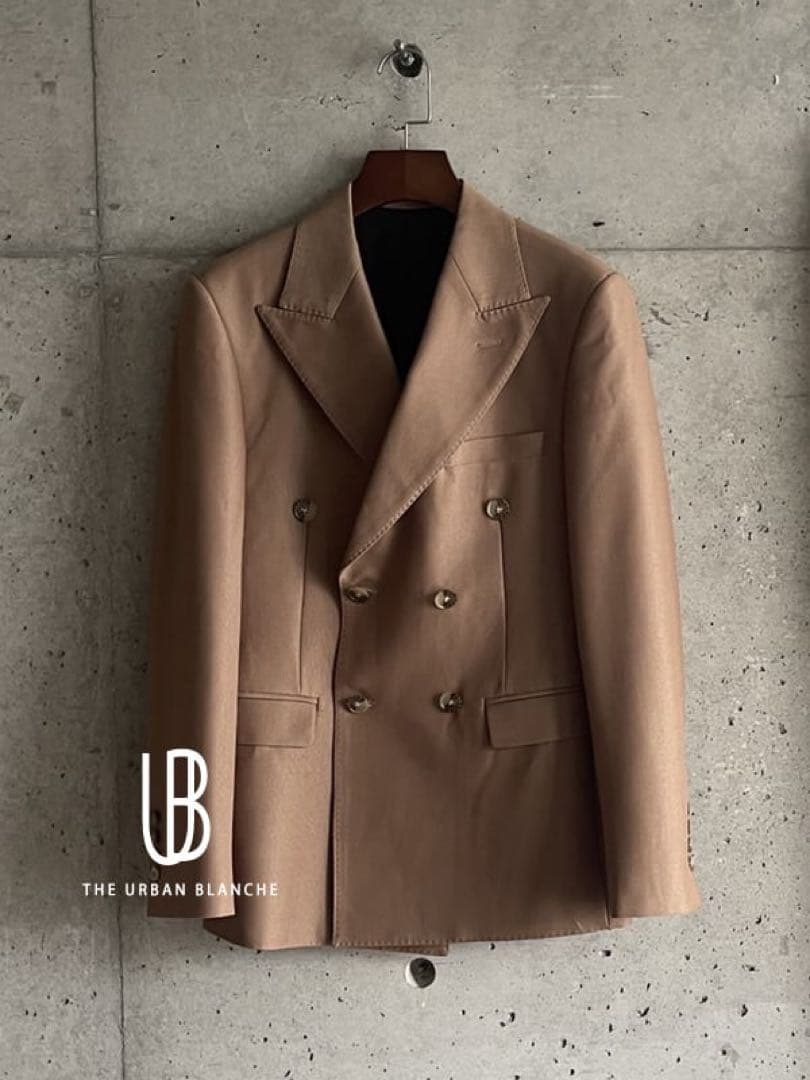 【超美品】THE URBAN BLANCHE タキシード　ダブル　ベージュ