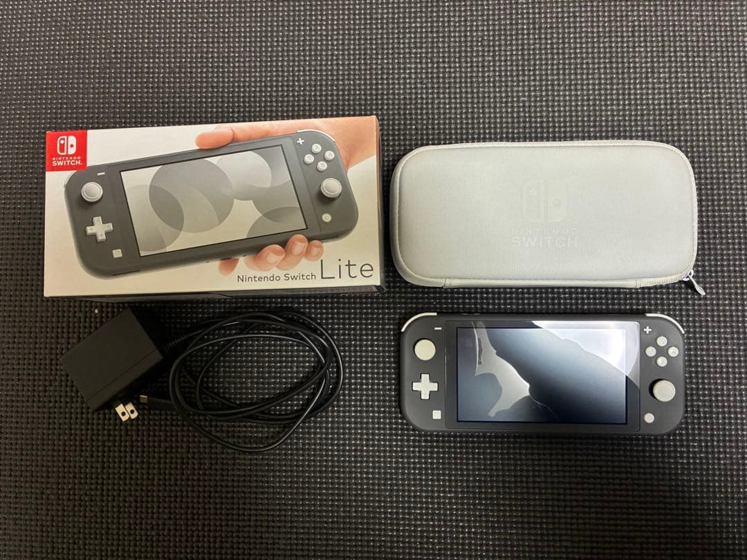 Nintendo Switch Lite グレー 本体　箱・純正ケース付き