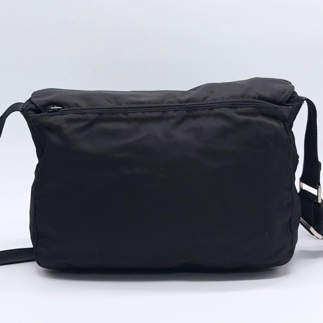 【極美品】プラダ ナイロン メッセンジャー ショルダーバッグ ブラック 三角ロゴ