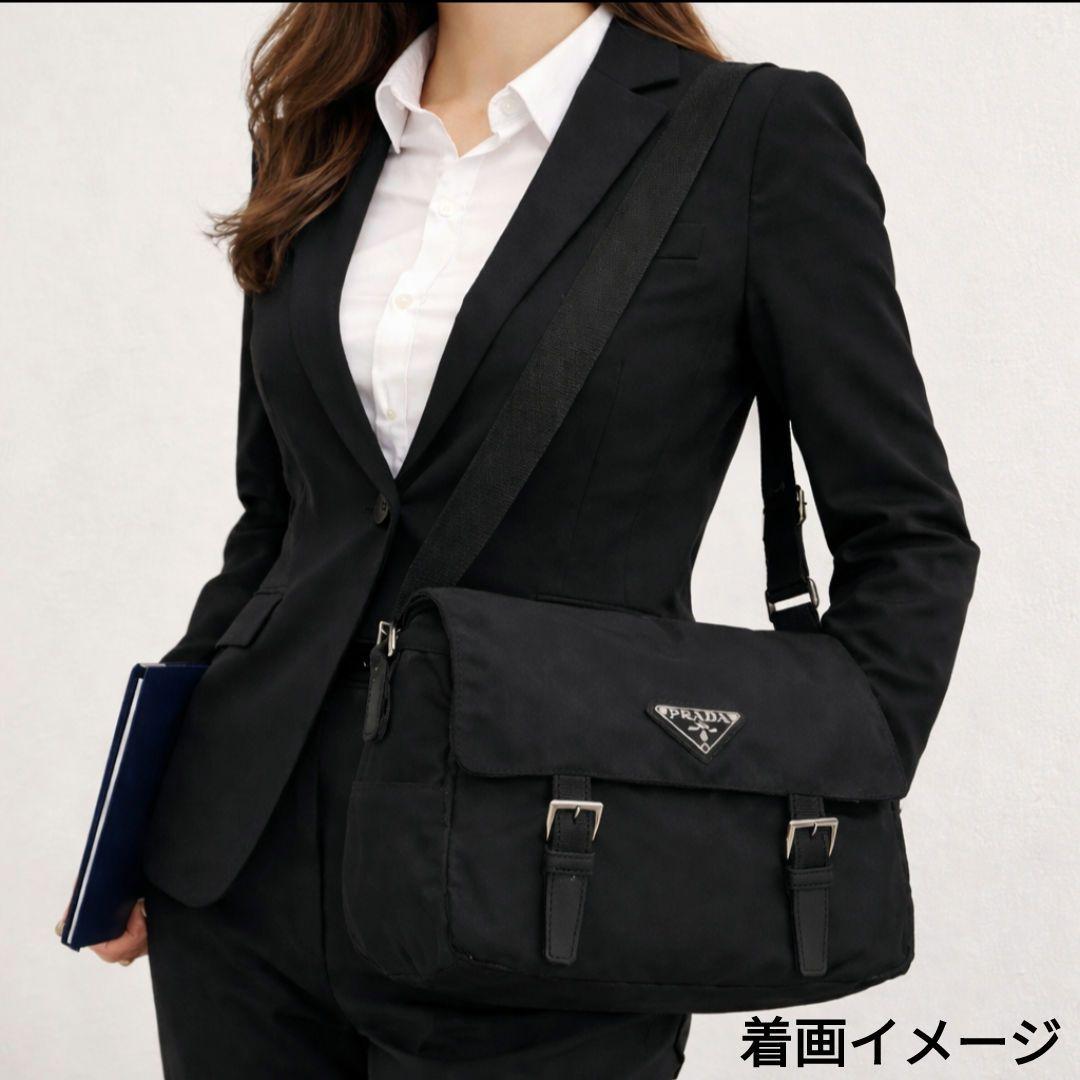 【極美品】プラダ ナイロン メッセンジャー ショルダーバッグ ブラック 三角ロゴ