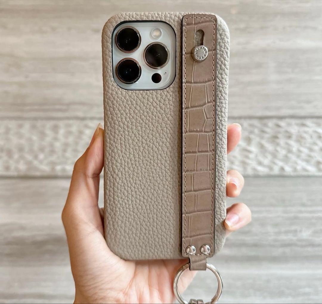 しぃちゃん　iPhoneケース ストラップセット