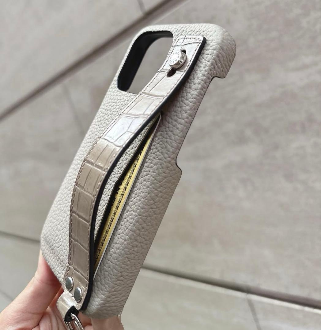 しぃちゃん　iPhoneケース ストラップセット