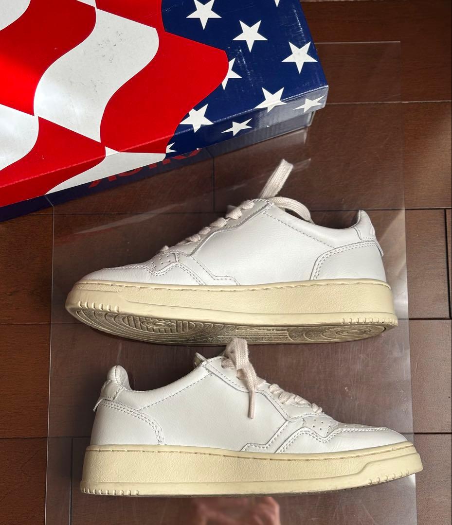 【AUTRY（オートリー）】MEDALIST LOW WHITE 36