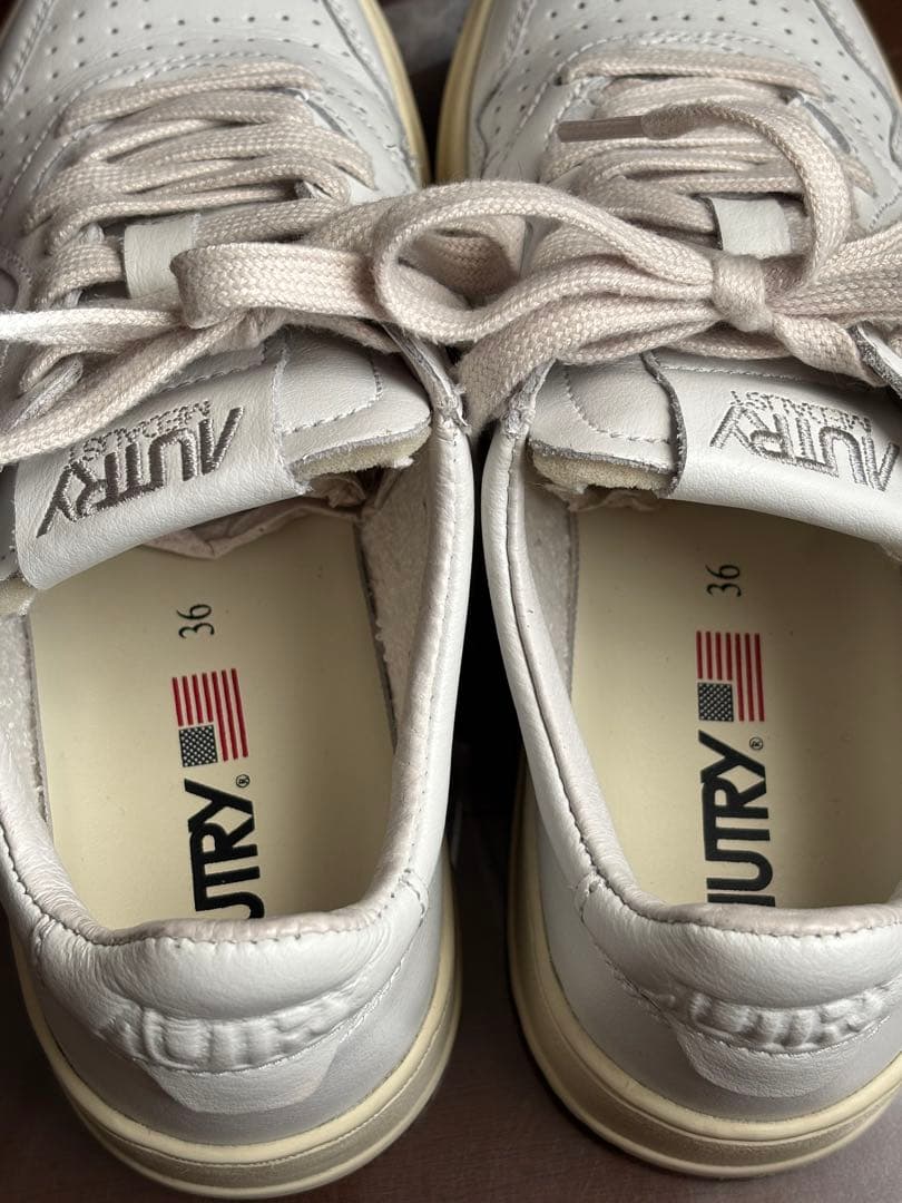 【AUTRY（オートリー）】MEDALIST LOW WHITE 36