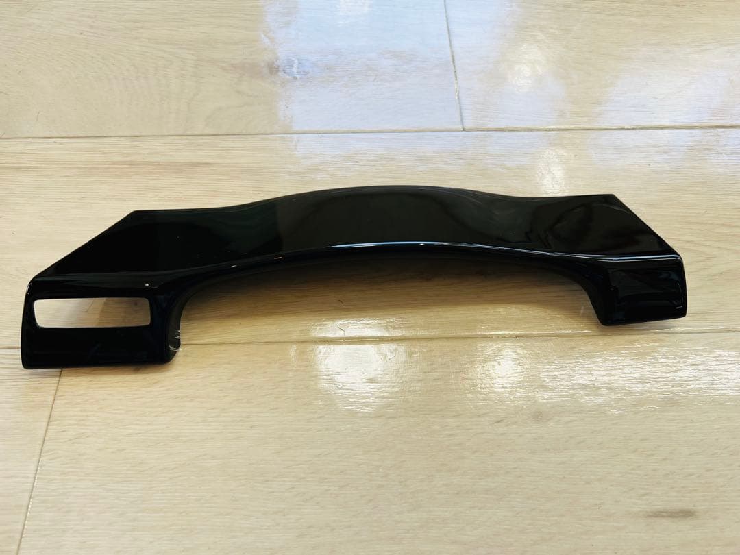 アルファード/ヴェルファイア30系　セカンドステージ制　ピアノブラックパネル