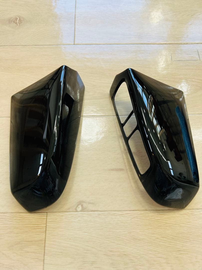 アルファード/ヴェルファイア30系　セカンドステージ制　ピアノブラックパネル