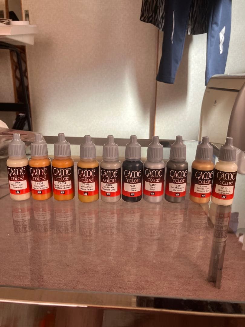 【お金がないよ】ファレホカラーセット 模型用塗料