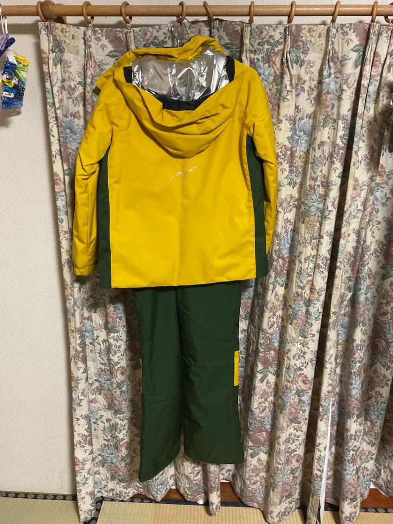 Phenix 子ども用スキーウェア イエロー/グリーン　160