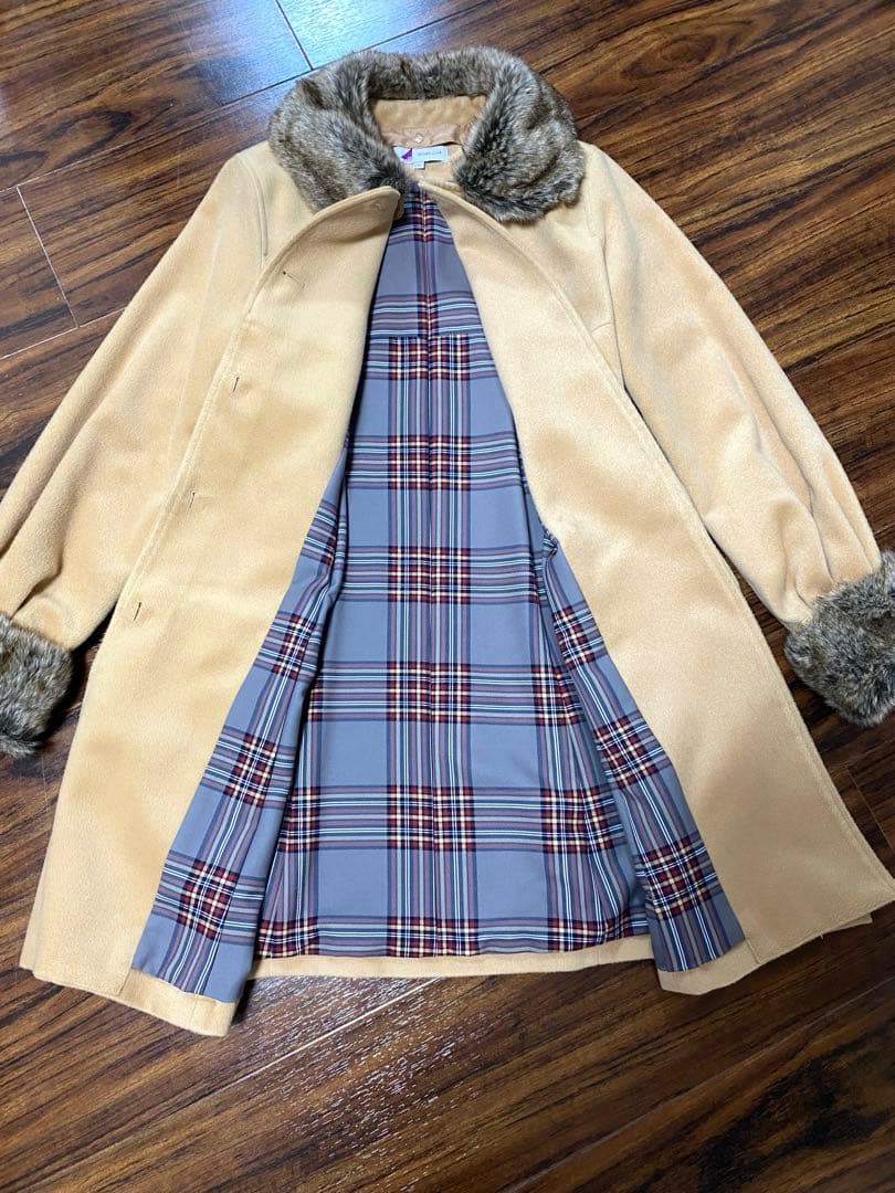 乃木坂46ファーコート M STRIPE CLUB pop up store限定