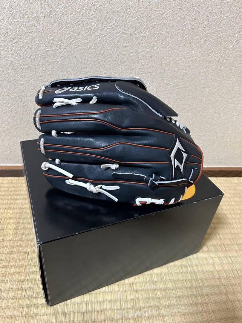 アナゴン　アシックス　軟式ゴールドステージ2023ダルビッシュ有記念モデル