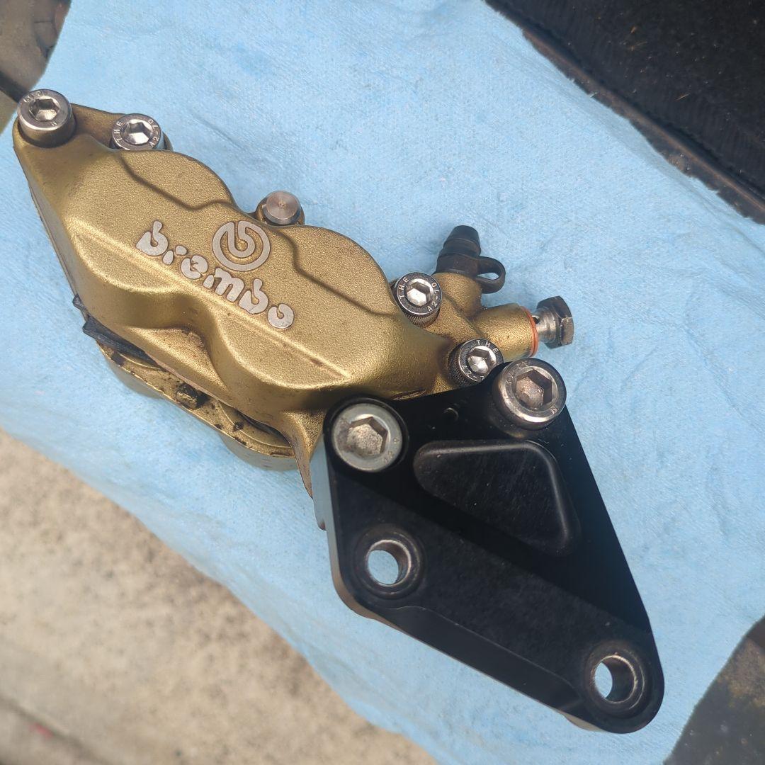 NINJA250 EX250L ブレンボ4ポッドキャリパー/サポート パッド新品