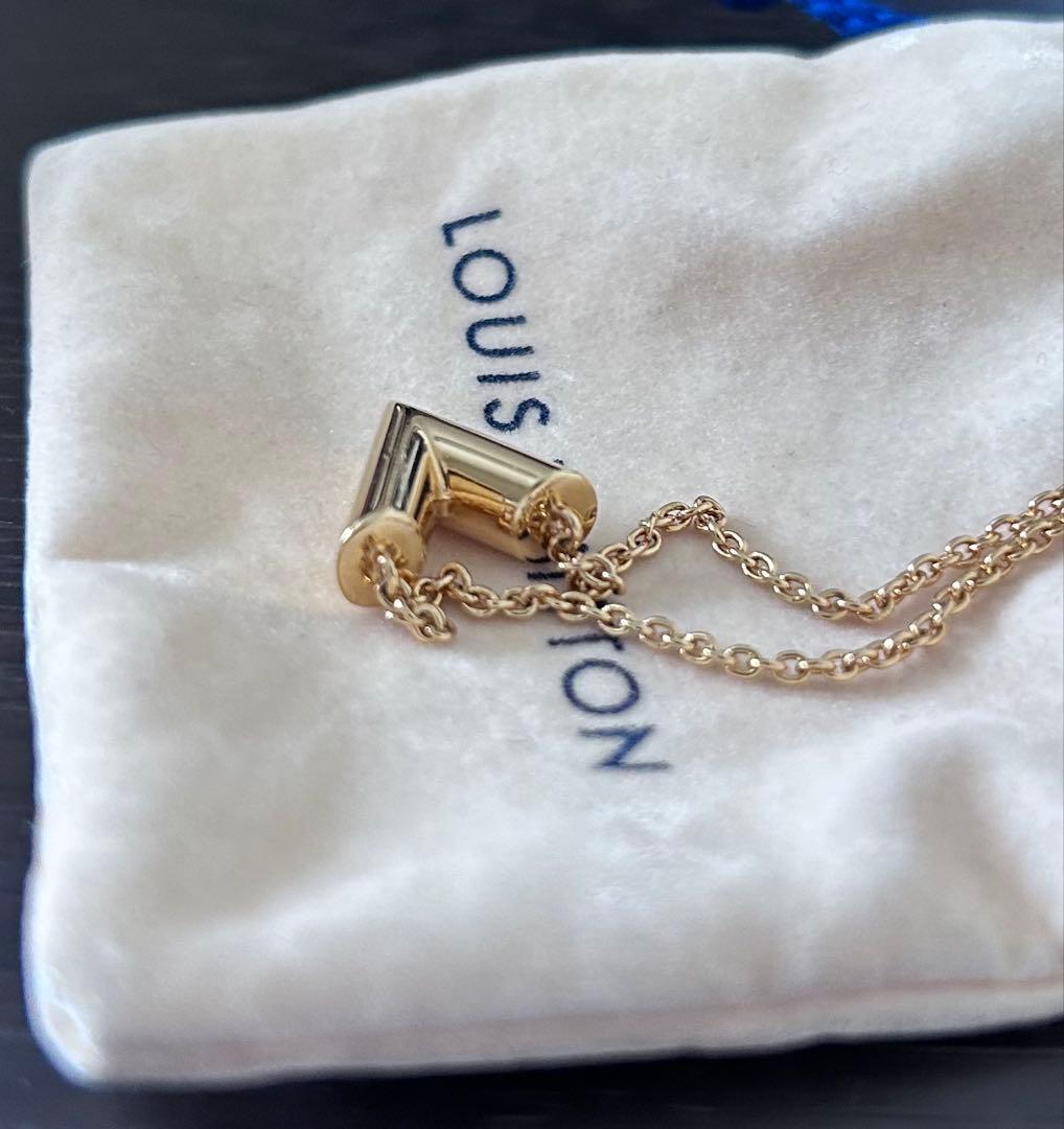 LOUIS VUITTON V字型ネックレス ゴールド