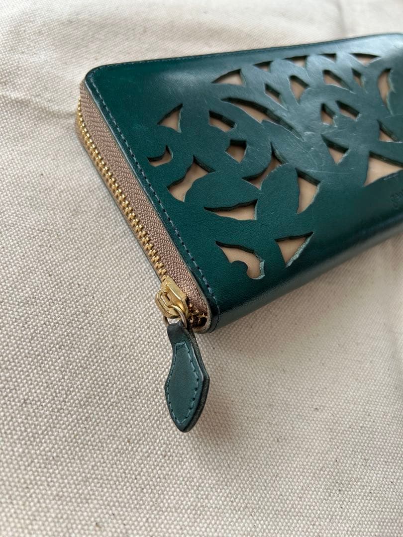 genten ゲンテン ガーデンカットワーク　長財布　ブルーグリー